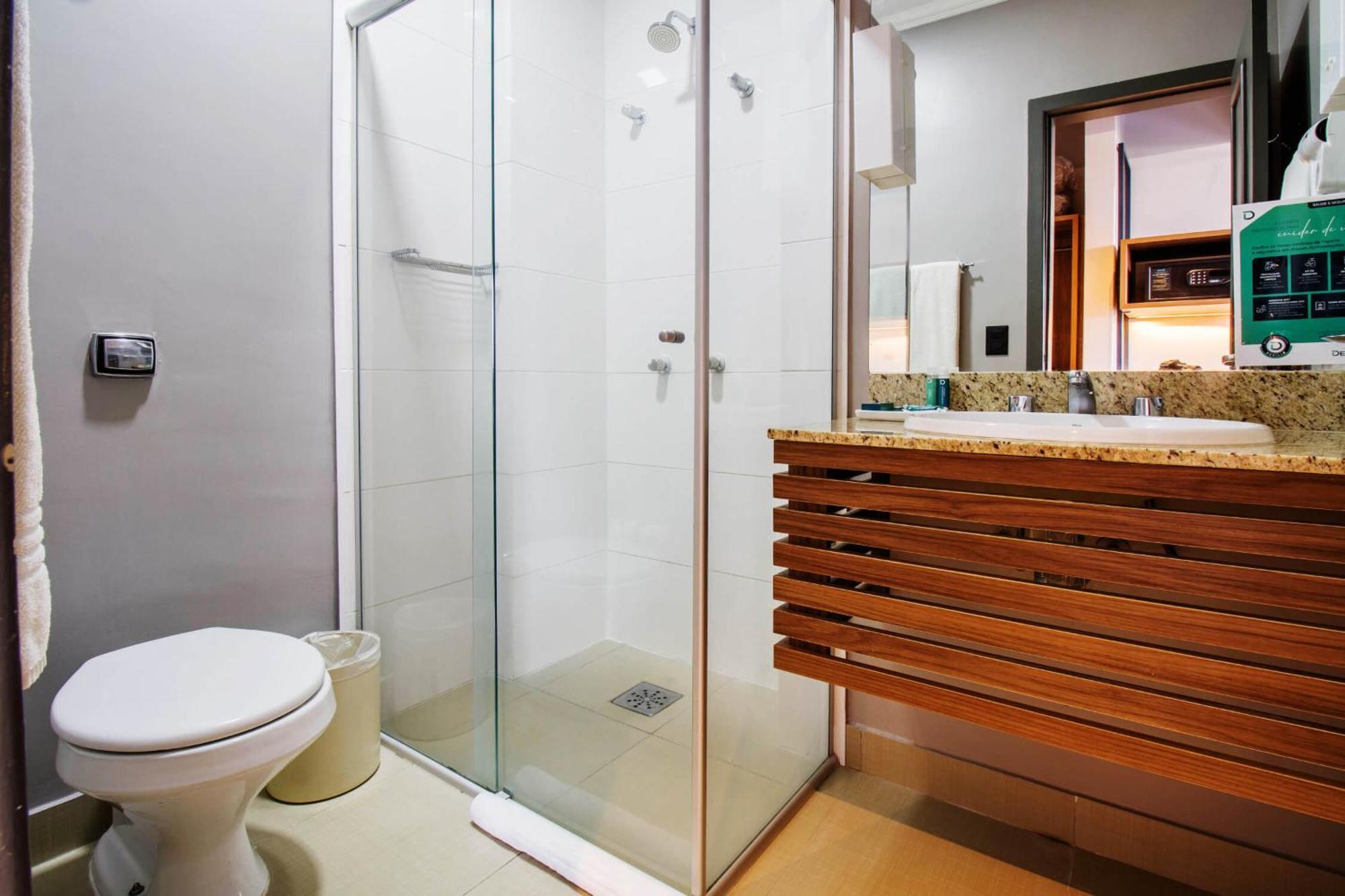 Hotel Deville Business Maringá Екстериор снимка
