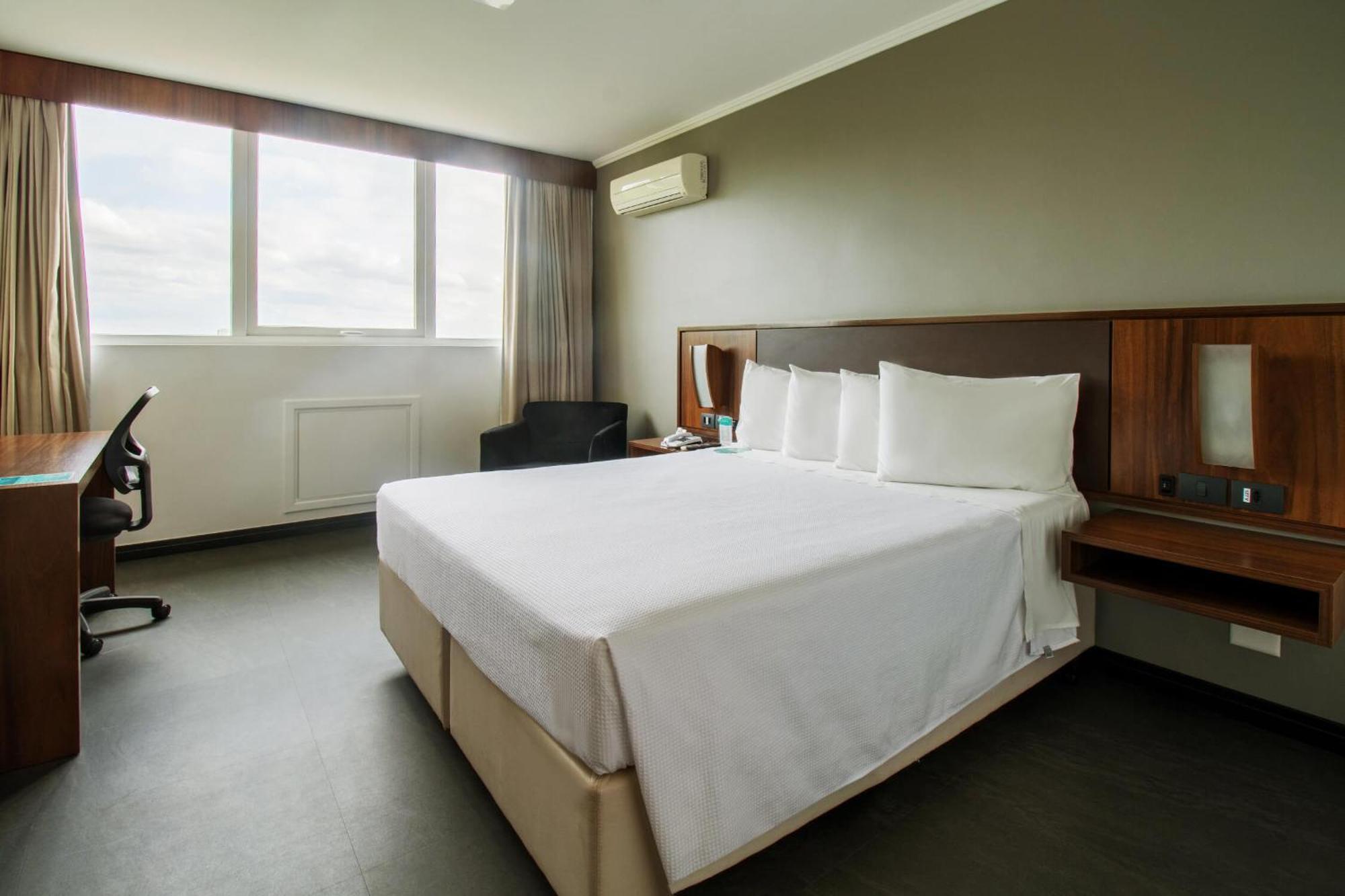 Hotel Deville Business Maringá Екстериор снимка