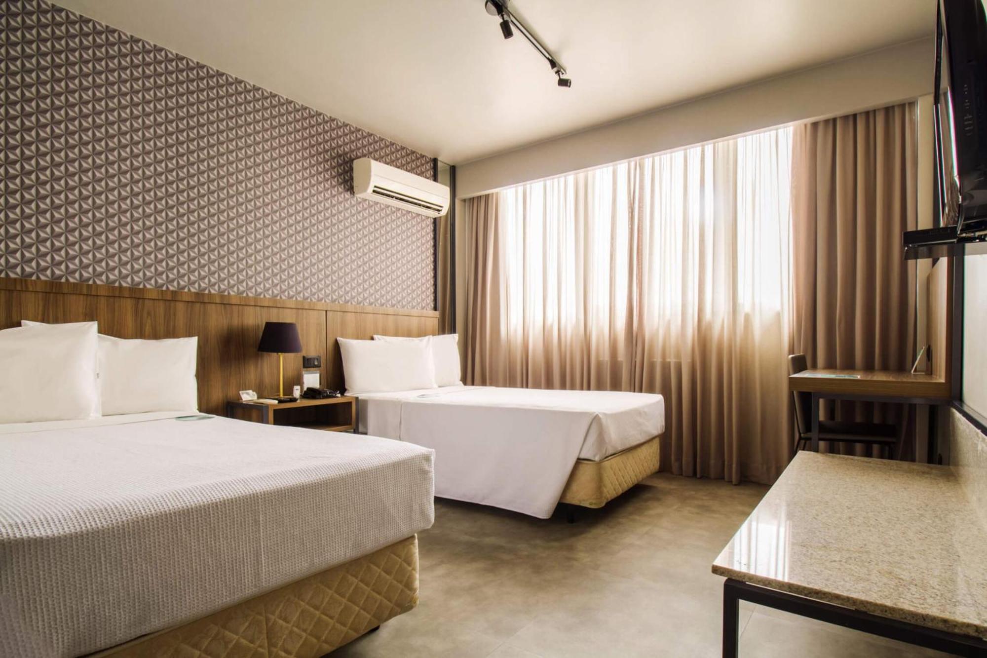 Hotel Deville Business Maringá Екстериор снимка